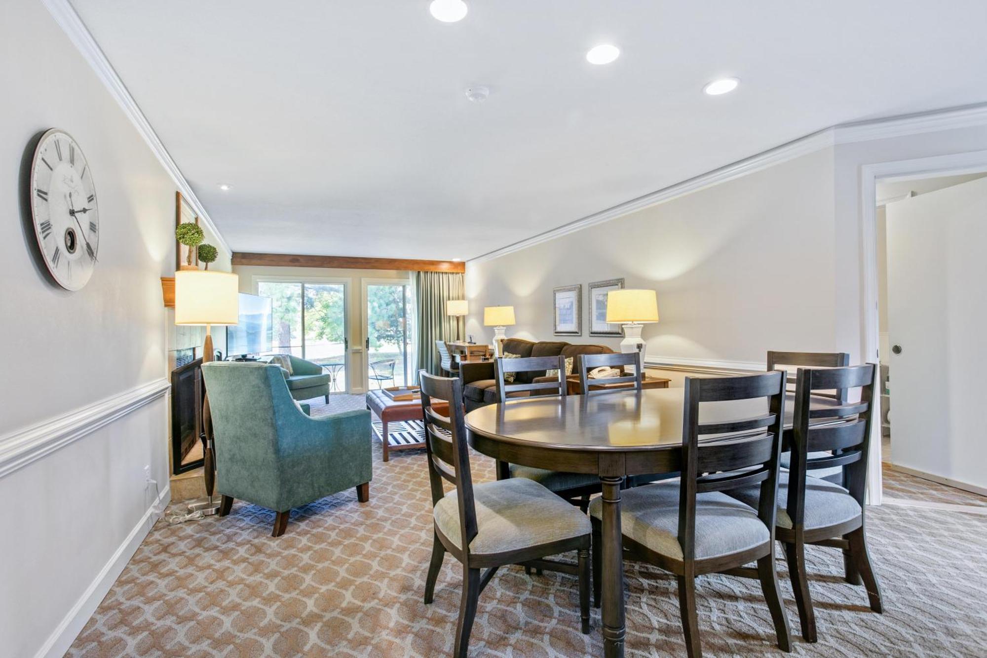 One-Bedroom Condo,1604774956:JPEG